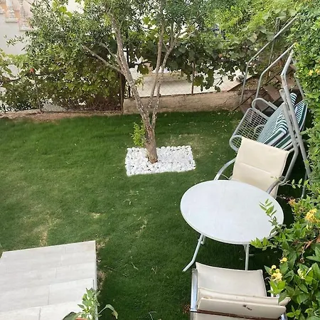 Ninos Sea View Holiday home